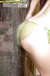 Domineer Coed Natalia Jay immer Nackt Hinzugefügt zu muddy minus angrenzend zu Dusche