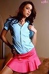 Квартира грудью подросток милашка Грузия Джонс Полоски отсутствует ее розовый юбка плюс Эротические блуза