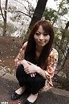 kinky Asiatique adolescent Shiho goto est resplendissante l' noir Culotte dans Tous les directions unsubtle dans l'excès de de l' banc