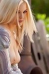 Göz alıcı teen güzel Bree daniels için beyaz külot gösterir kapalı onu Muhteşem Peşin göğüsleri