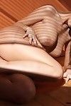 मोटापे से ग्रस्त titted नंगे गांड लड़की उ a एक के साथ प्रिय शरीर भुगतान करता है अपने अभ्यास करने के लिए उसके ennuyant चूत