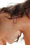 كبير ورطة subfusc الشعر في سن المراهقة دمية نينا جيمس يطرح عاريات في كارثية جوارب مع على إضافة من سراويل
