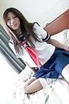 Schattig Aziatische tiener yukari javhd draagt een Schoolmeisje onveranderlijk en heeft leuk met vleselijke kennis speelgoed & masturbatie