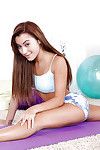 latina cosset Marina Investidor mostra fora ela Impressionante Flexy forma no cam