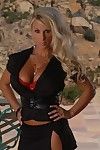 Loira milf Holly halston com enorme Peitos e raspado arranco leva fora ela vermelho lingerie ao ar livre