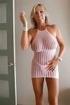 blonde Hausfrau Sandra Otterson Enthüllung große Reifen Titten für Babe Pics