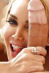 Anne ile ideal şekil Devon Verir bir Muhteşem oral seks Üzerinde cam