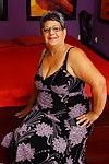 Nauchty chubby mature lady playing with herself