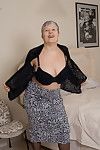 British big breasted mature lady getting naughty